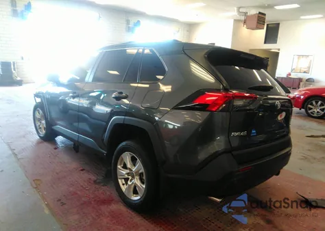 2021 Toyota Rav4 Xle из США, поврежденный, VIN 2T3W1RFV4MC142059